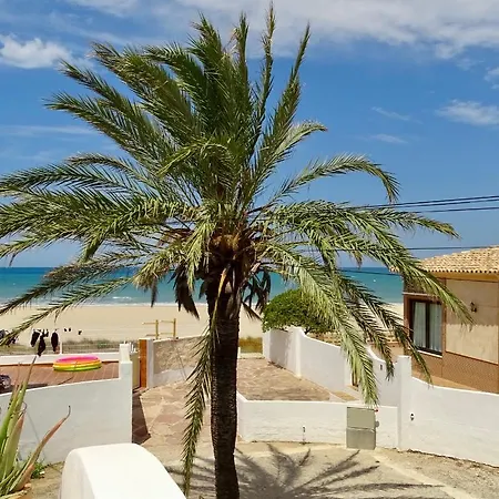 Alohamakani Beachhouse *