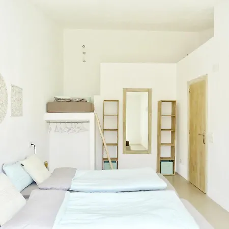 Alohamakani Beachhouse *